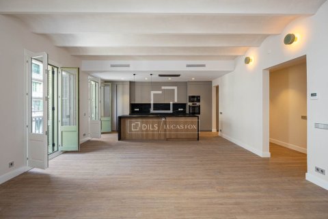 Huoneisto myytävänä Barcelona, Espanja, 4 makuuhuonetta, 204 m2 No. 192715 - kuva 4