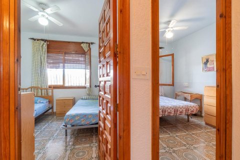 Huvila myytävänä Pinar De Campoverde, Alicante, Espanja, 4 makuuhuonetta, 171 m2 No. 138369 - kuva 12