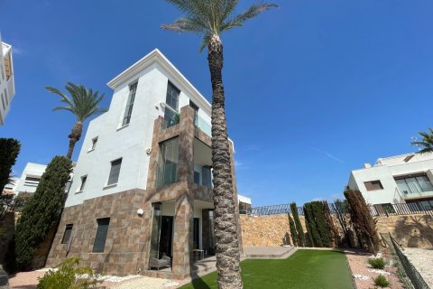 Villetta a schiera in vendita Alicante, Spagna 3 camere da letto, 97 mq. N° 138368 - foto 26