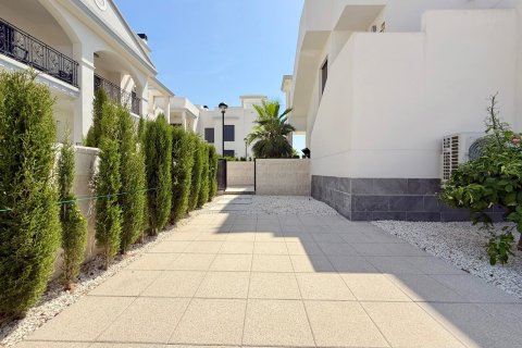 Huoneisto myytävänä Ciudad Quesada, Alicante, Espanja, 2 makuuhuonetta, 79 m2 No. 190158 - kuva 5