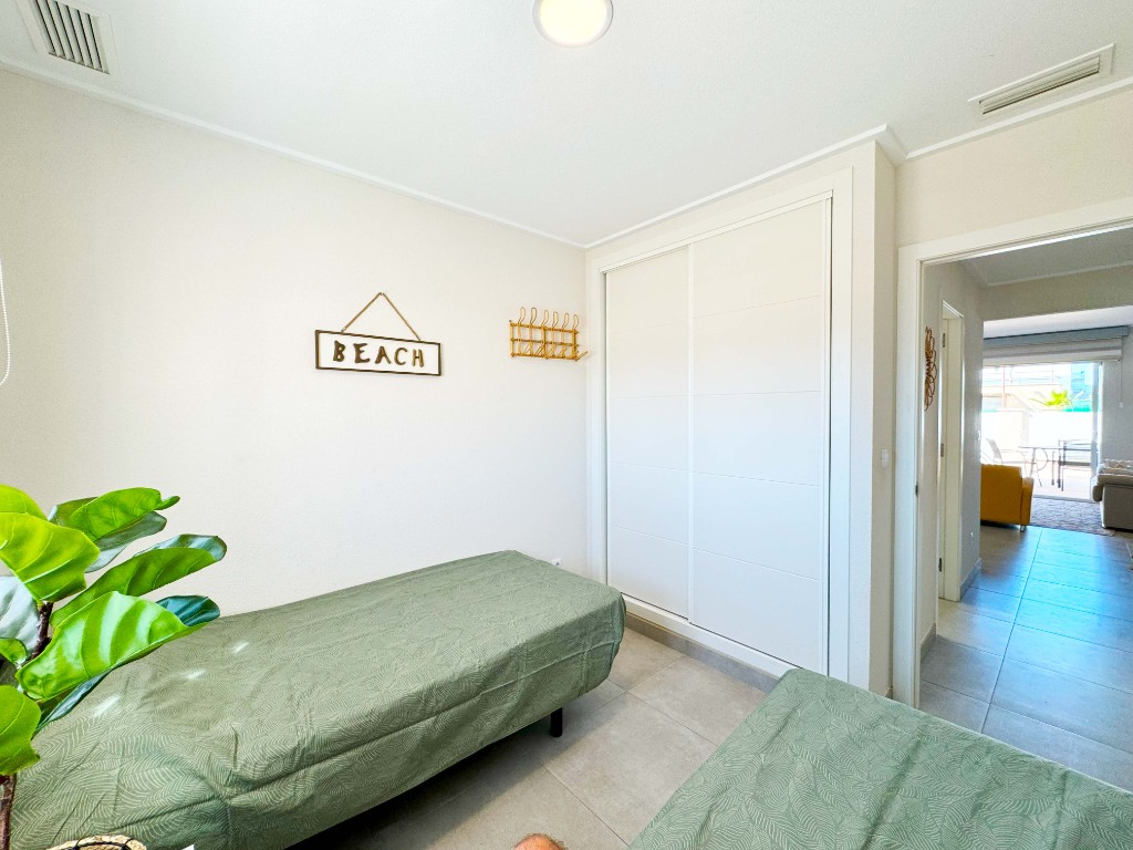 Apartment in Punta Prima, Alicante, Spain 2 bedrooms, 70 sq.m. No. 145245