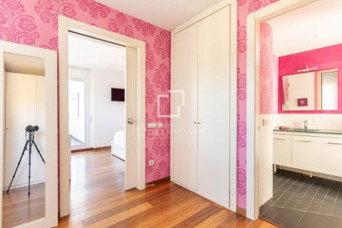 Villa for sale in Sant Cugat Del Valles, Barcelona, Spain 6 bedrooms, 638 sq.m. No. 150406 - photo 27