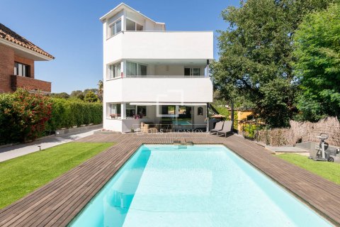 Villa in Sant Cugat Del Valles, Barcelona, Spain 6 bedrooms, 638 sq.m. No. 150406