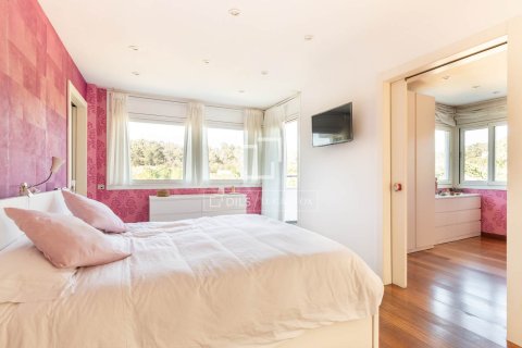 Villa for sale in Sant Cugat Del Valles, Barcelona, Spain 6 bedrooms, 638 sq.m. No. 150406 - photo 25