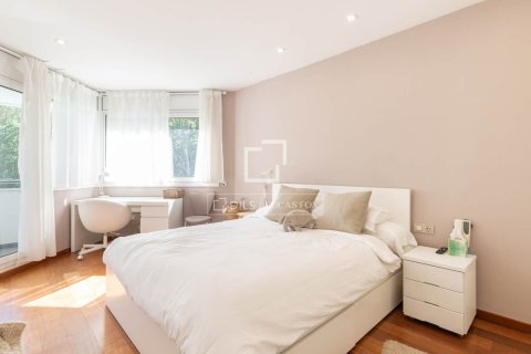 Villa for sale in Sant Cugat Del Valles, Barcelona, Spain 6 bedrooms, 638 sq.m. No. 150406 - photo 21