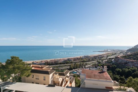 Villa in Castelldefels, Barcelona, Spain 4 bedrooms, 440 sq.m. No. 150408