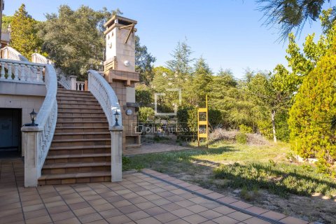 Villa for sale in Alella, Barcelona, Spain 3 bedrooms, 842 sq.m. No. 150411 - photo 17