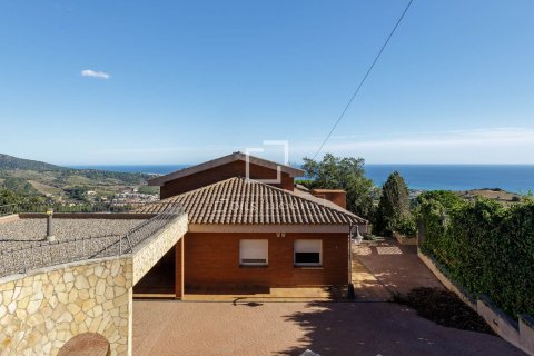 Villa for sale in Alella, Barcelona, Spain 3 bedrooms, 842 sq.m. No. 150411 - photo 19