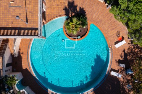 Villa for sale in Alella, Barcelona, Spain 3 bedrooms, 842 sq.m. No. 150411 - photo 18