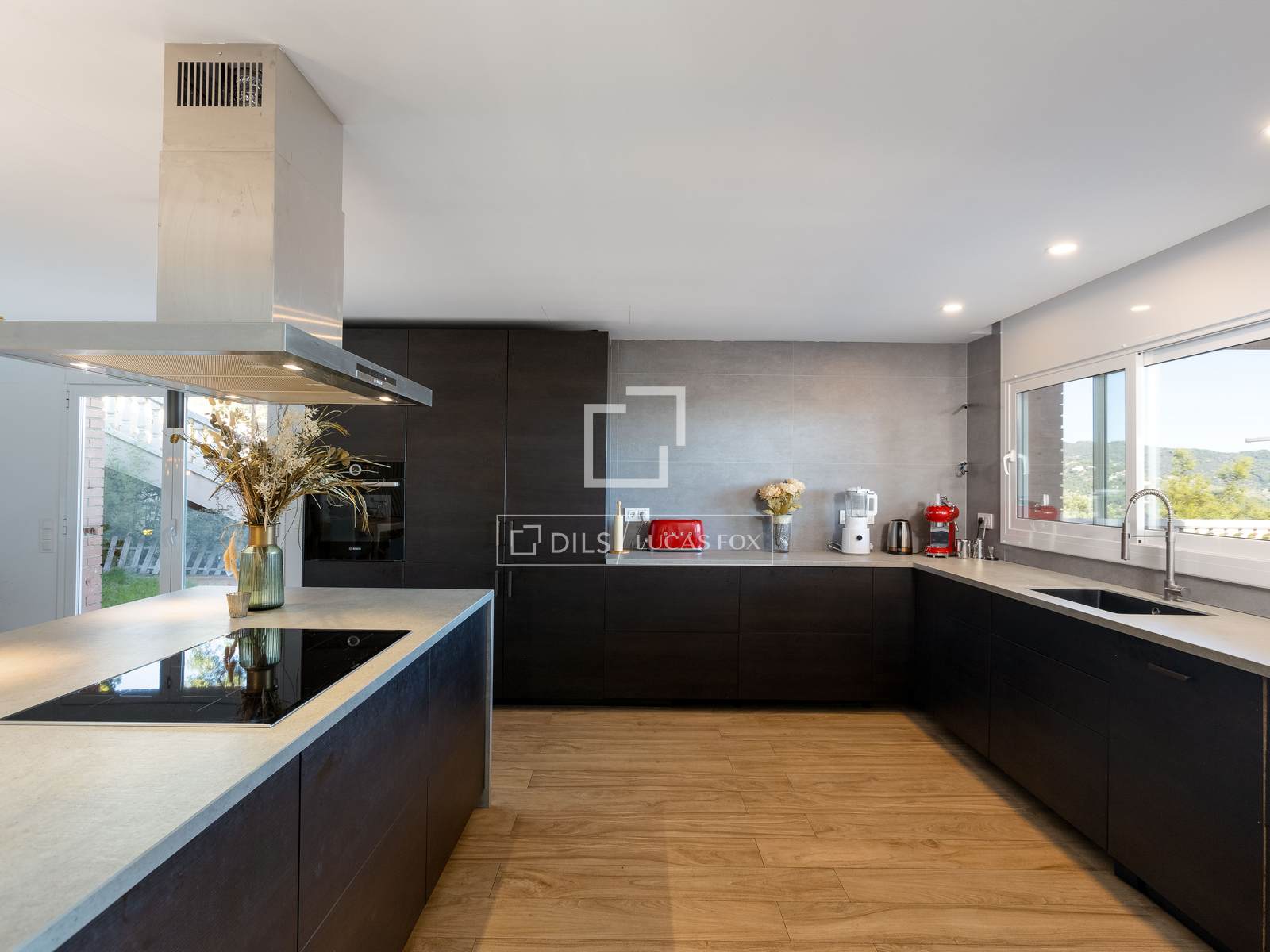 Villa a Alella, Barcelona, Spagna 3 camere da letto, 842 mq. N° 150411