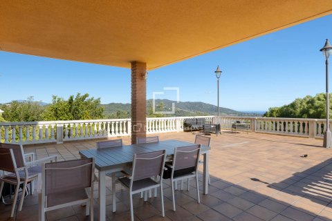 Villa for sale in Alella, Barcelona, Spain 3 bedrooms, 842 sq.m. No. 150411 - photo 14