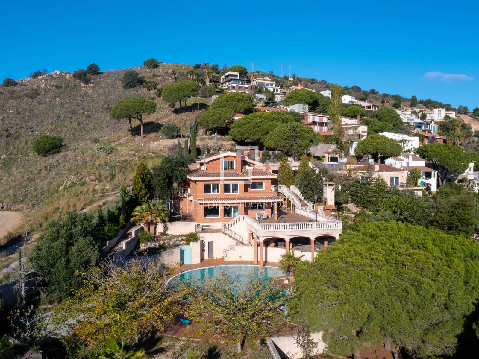 Villa a Alella, Barcelona, Spagna 3 camere da letto, 842 mq. N° 150411