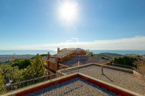 Villa for sale in Alella, Barcelona, Spain 3 bedrooms, 842 sq.m. No. 150411 - photo 6