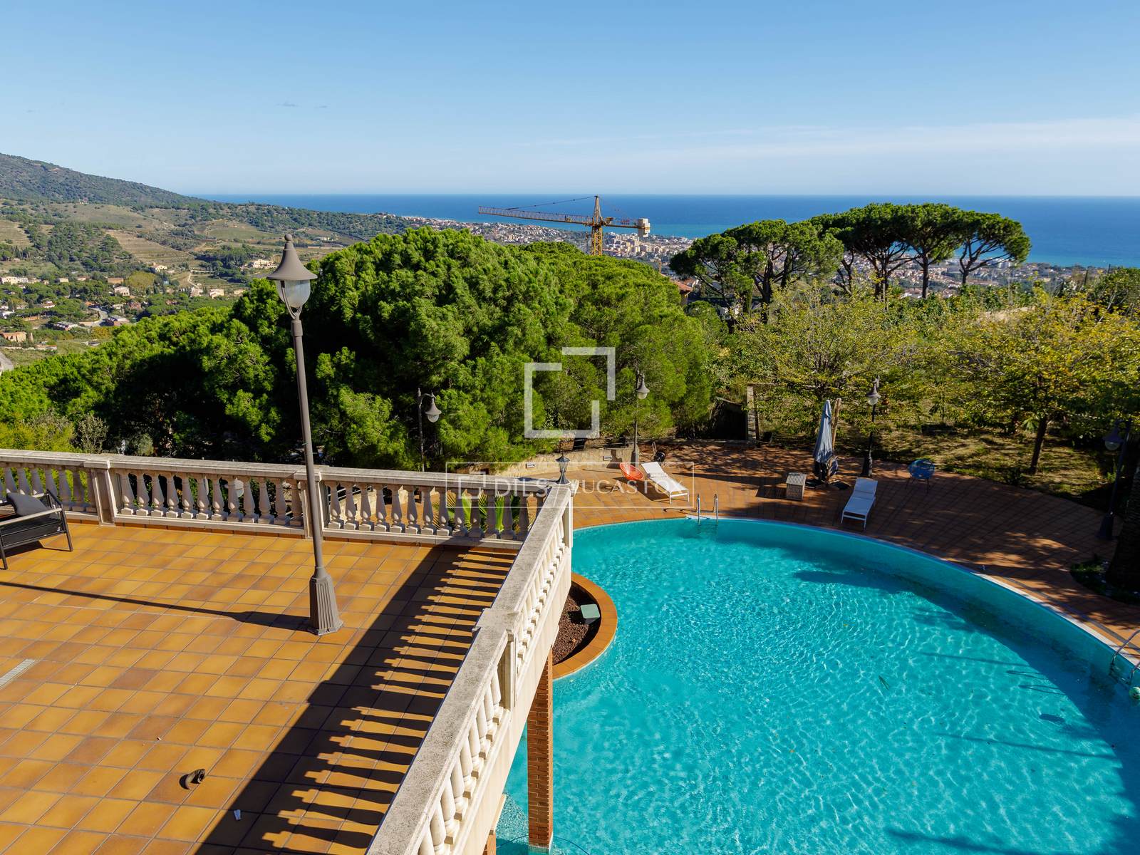 Villa a Alella, Barcelona, Spagna 3 camere da letto, 842 mq. N° 150411