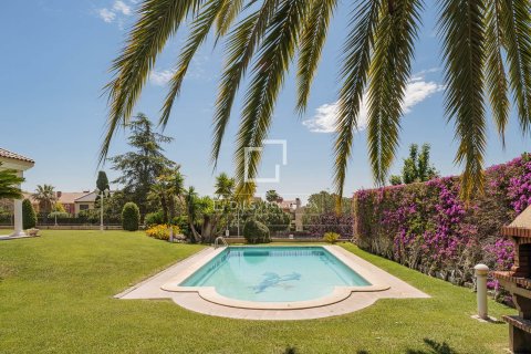 Villa for sale in Vilassar de Dalt, Barcelona, Spain 7 bedrooms, 775 sq.m. No. 150405 - photo 9