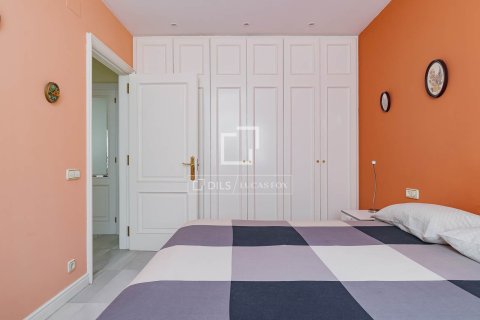 Villa for sale in Vilassar de Dalt, Barcelona, Spain 7 bedrooms, 775 sq.m. No. 150405 - photo 26