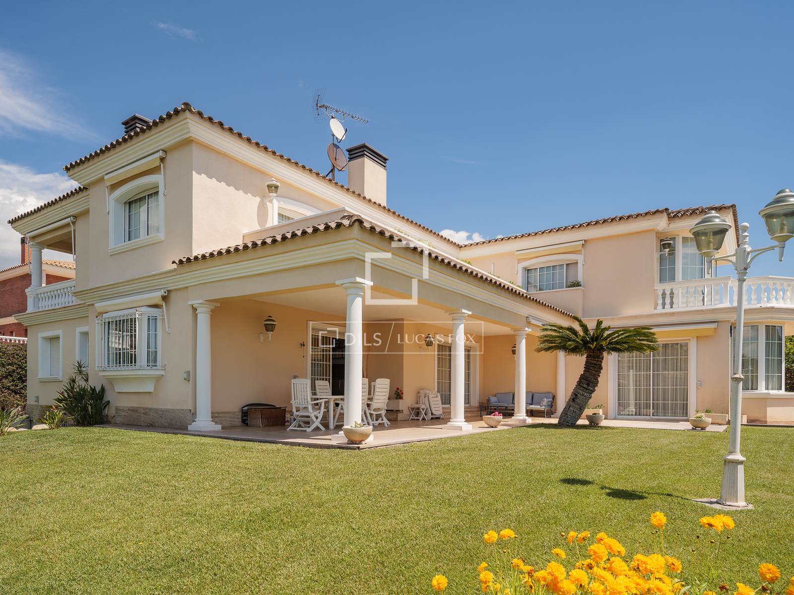 Villa i Vilassar de Dalt, Barcelona, Spanien 7 sovrum, 775 kvm. Nr. 150405