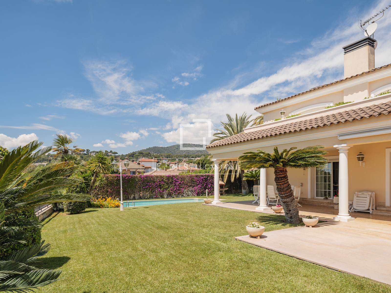 Villa i Vilassar de Dalt, Barcelona, Spanien 7 sovrum, 775 kvm. Nr. 150405