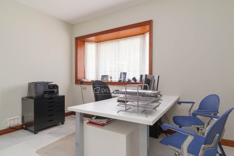 Villa for sale in Vilassar de Dalt, Barcelona, Spain 7 bedrooms, 775 sq.m. No. 150405 - photo 27