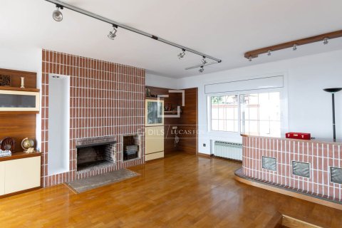 Villa for sale in Premia De Dalt, Barcelona, Spain 5 bedrooms, 495 sq.m. No. 150407 - photo 7