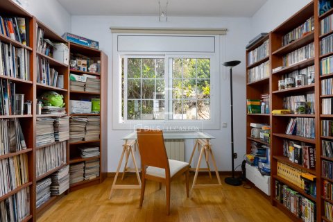 Villa for sale in Premia De Dalt, Barcelona, Spain 5 bedrooms, 495 sq.m. No. 150407 - photo 15