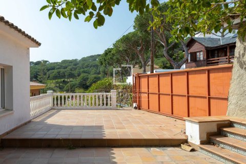 Villa for sale in Premia De Dalt, Barcelona, Spain 5 bedrooms, 495 sq.m. No. 150407 - photo 2