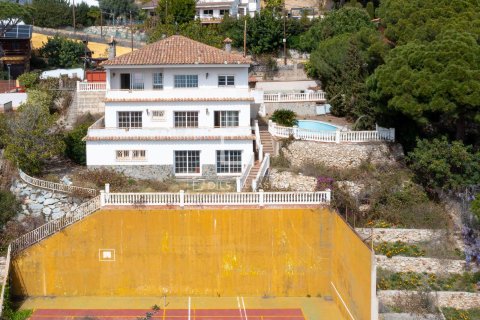 Villa in Premia De Dalt, Barcelona, Spain 5 bedrooms, 495 sq.m. No. 150407