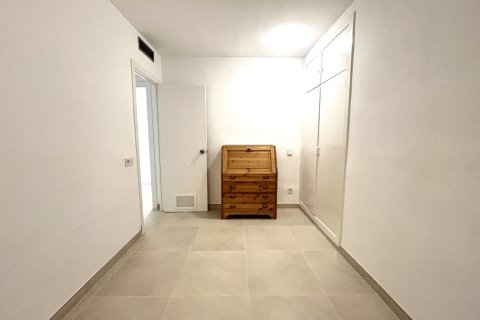 Huoneisto vuokrattavana Cala Mayor, Mallorca, Espanja, 3 makuuhuonetta, 98 m2 No. 161151 - kuva 13