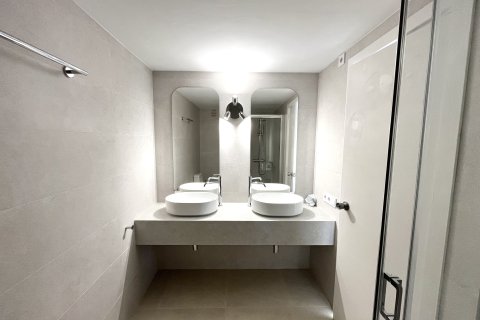 Huoneisto vuokrattavana Cala Mayor, Mallorca, Espanja, 3 makuuhuonetta, 98 m2 No. 161151 - kuva 15