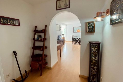 Huoneisto vuokrattavana Illetes (Ses), Mallorca, Espanja, 2 makuuhuonetta, 80 m2 No. 161148 - kuva 2