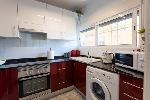 Dzīvoklis pārdošanā Punta Prima, Alicante, Spānijā 2 istabas, 85 m2 Nr. 183569 - attēls 4