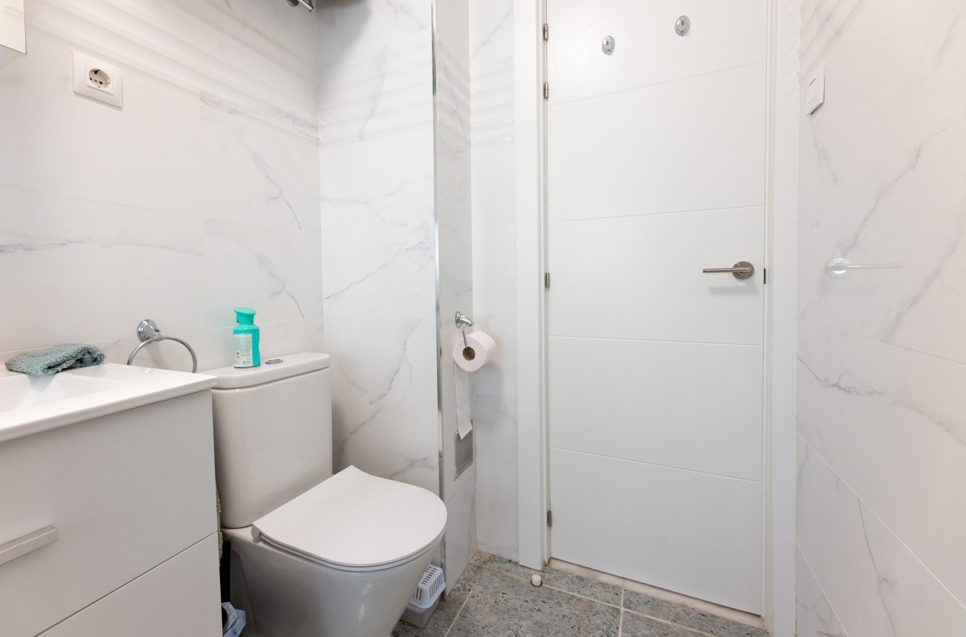 Apartamento en Punta Prima, Alicante, España 2 dormitorios, 85 m2 No. 183569