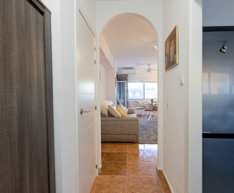 Apartamento en Punta Prima, Alicante, España 2 dormitorios, 85 m2 No. 183569