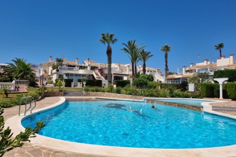 Apartment à Torrevieja, Alicante, Espagne 2 chambres, 68 m2 No. 183574