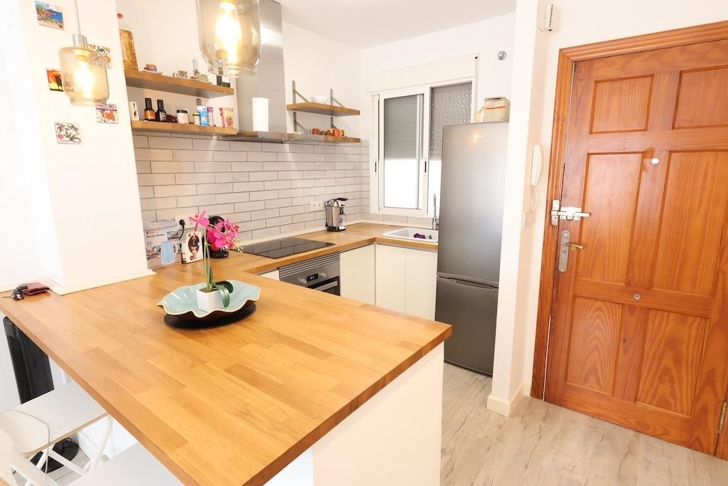 Apartment in Guardamar del Segura, Alicante, Spain 2 bedrooms,  No. 183573