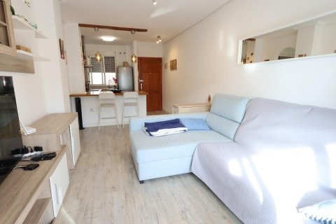 Apartment for sale in Guardamar del Segura, Alicante, Spain 2 bedrooms, No. 183573 - photo 3