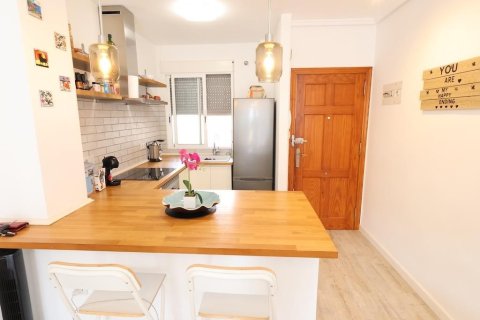 Apartment for sale in Guardamar del Segura, Alicante, Spain 2 bedrooms, No. 183573 - photo 6