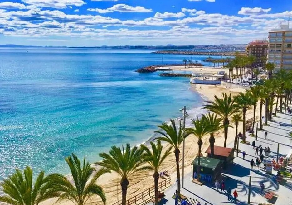 Apartamento en Torrevieja, Alicante, España 1 dormitorio, 49 m2 No. 183570