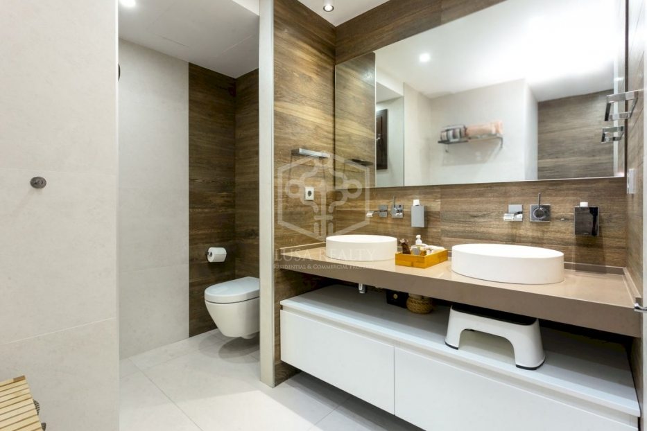 Appartamento a Barcelona, Spagna 4 camere da letto, 325 mq. N° 78276