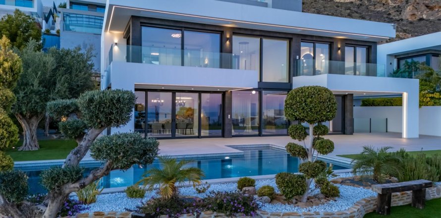 Villa in Finestrat, Alicante, Spain 7 bedrooms, 657 sq.m. No. 165548