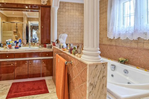 Продажа виллы Кальпе, Аликанте, Испания 5 спален, 460м2 №80283 - фото 4