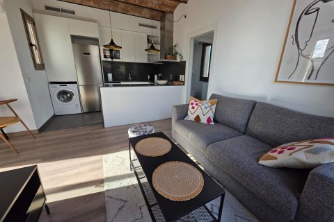 Apartment for sale in Barcelona, Spain 1 bedroom, 88 sq.m. No. 160717 - photo 11