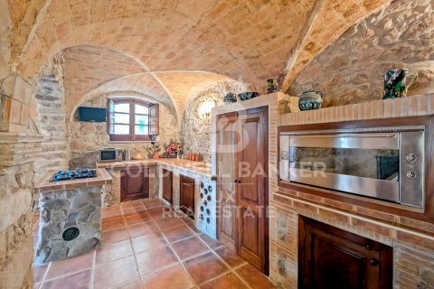 Продажа дома в Агульяна, Герона, Испания 3 спальни, 404м2 №157671 - фото 6