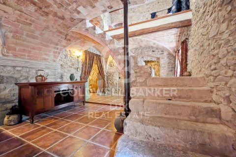 Продажа дома в Агульяна, Герона, Испания 3 спальни, 404м2 №157671 - фото 22