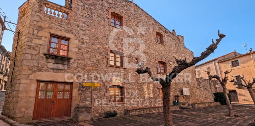 Дом в Агульяна, Герона, Испания 3 спальни, 404м2 №157671