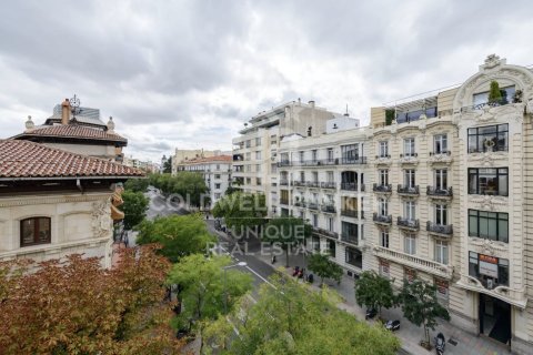 Apartamento en venta en Madrid, España 4 dormitorios, 346 m2 No. 157670 - foto 6