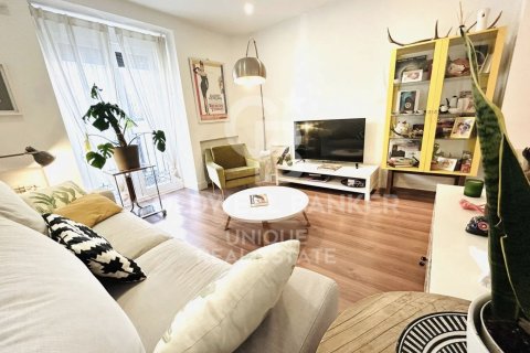 Apartment à vendre à Madrid, Espagne, 2 chambres, 100 m2 No. 157674 - photo 3