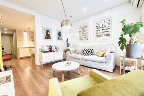 Apartamento en venta en Madrid, España 2 dormitorios, 100 m2 No. 157674 - foto 1