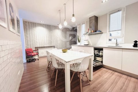 Apartamento en venta en Madrid, España 2 dormitorios, 100 m2 No. 157674 - foto 5