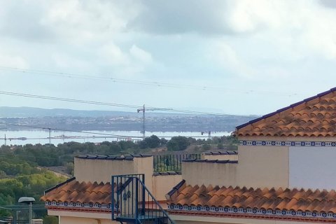 Radhus till salu i Orihuela, Alicante, Spanien 2 sovrum, 93 kvm. Nr. 171340 - foto 9